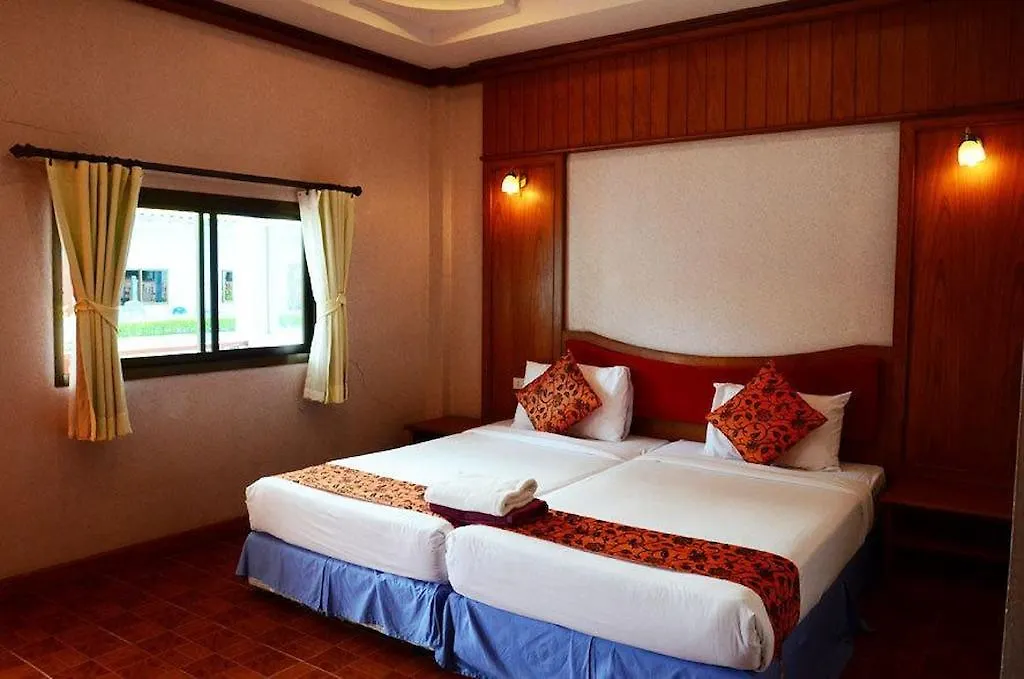 Phi Phi Don Chukit Resort 3*, Phi Phi-eilanden