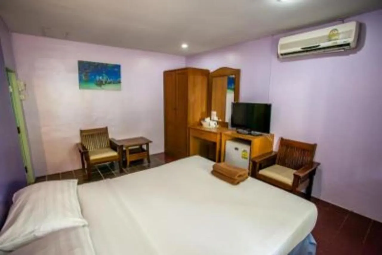 Phi Phi Don Chukit Resort  Phi Phi-eilanden